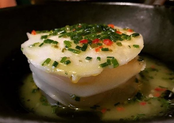 Carpaccio de palmito com vieira e mousse de haddock (Foto Pedro Mello e Souza)