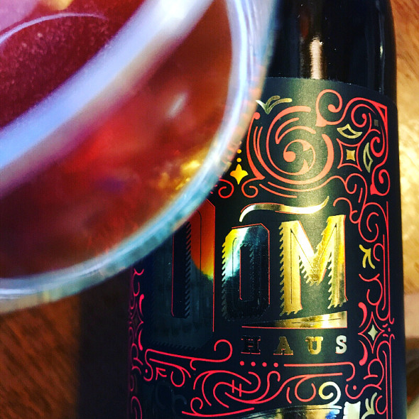 T - Copos - Cervejas - BRA - SC - Dom Haus Limited Edition Barley Wine 01 Strong Herr (Foto Pedro Mello e Souza)