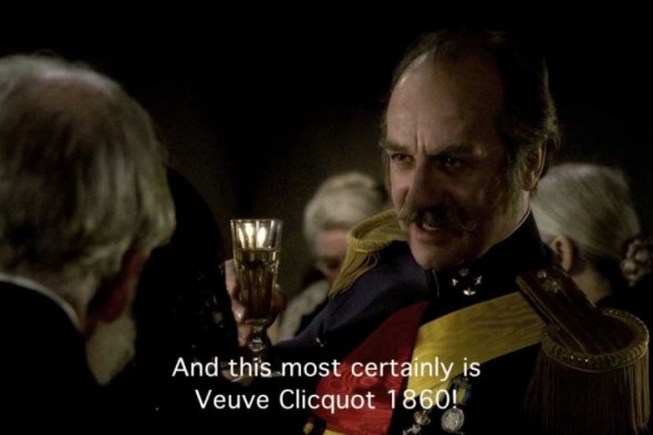 A abertura do banquete em Festa de Babette, com o general explicando o primeiro copo do banquete francês. (Reprodução)